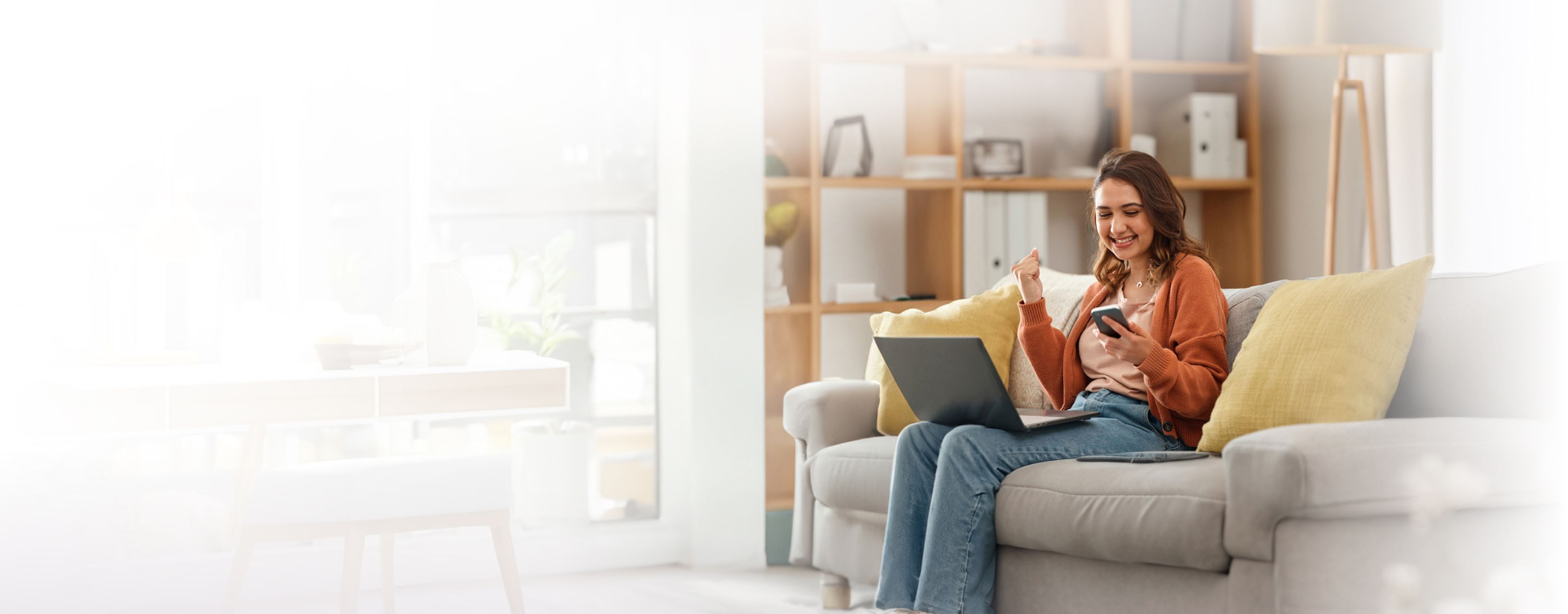 <span className="carousel-purple">
NinjaCard<sup>®</sup> FlexLine™
</span>
Borrowing made easier